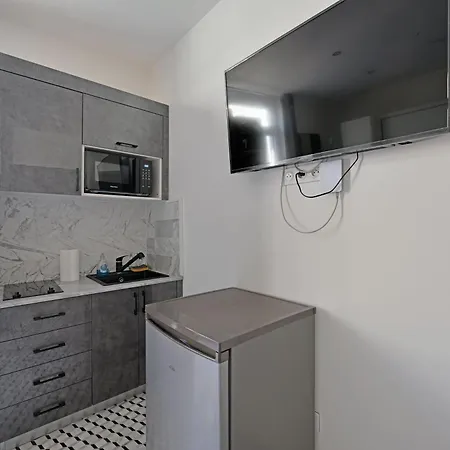 Le 185 - Charme Et Tranquillite Au Coeur D'Avignon Apartment Exterior photo