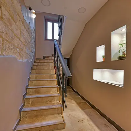 Le 185 - Charme Et Tranquillite Au Coeur D'Avignon Apartment Exterior photo