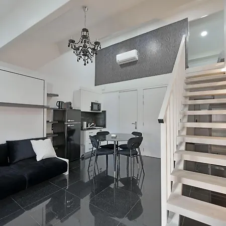 Le 185 - Charme Et Tranquillite Au Coeur D'Avignon Apartment Exterior photo