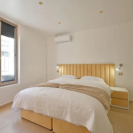 Le 185 - Charme Et Tranquillite Au Coeur D'Avignon Apartment Exterior photo