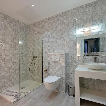 Le 185 - Charme Et Tranquillite Au Coeur D'Avignon Apartment Exterior photo