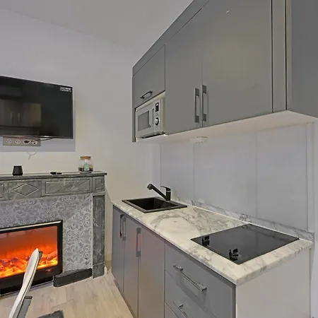 Le 185 - Charme Et Tranquillite Au Coeur D'Avignon Apartment Exterior photo