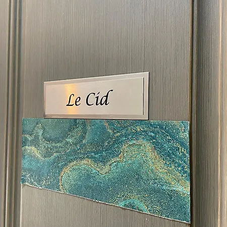 Le 185 - Charme Et Tranquillite Au Coeur D'Avignon Apartment Exterior photo