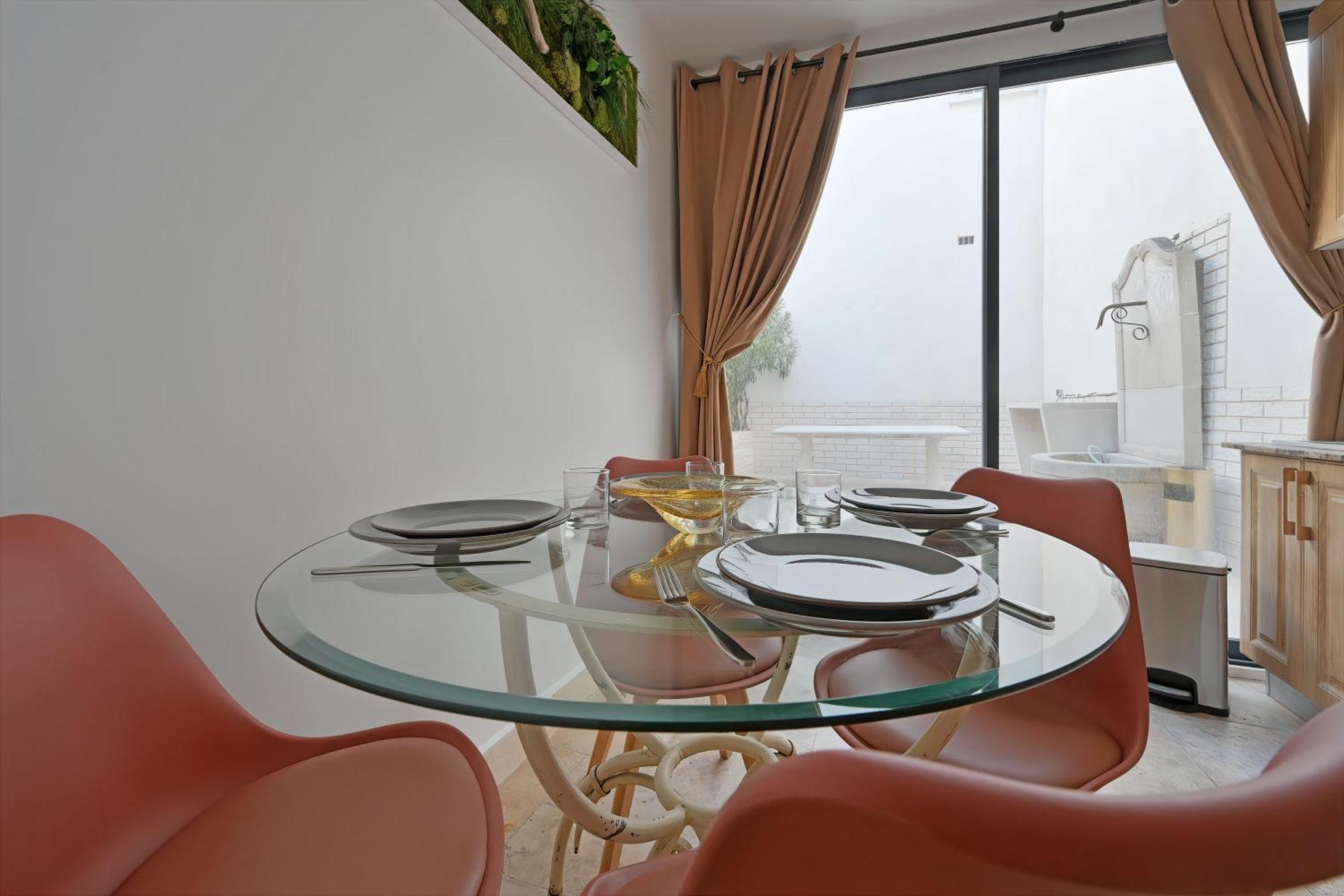 Le 185 - Charme Et Tranquillite Au Coeur D'avignon Apartment *