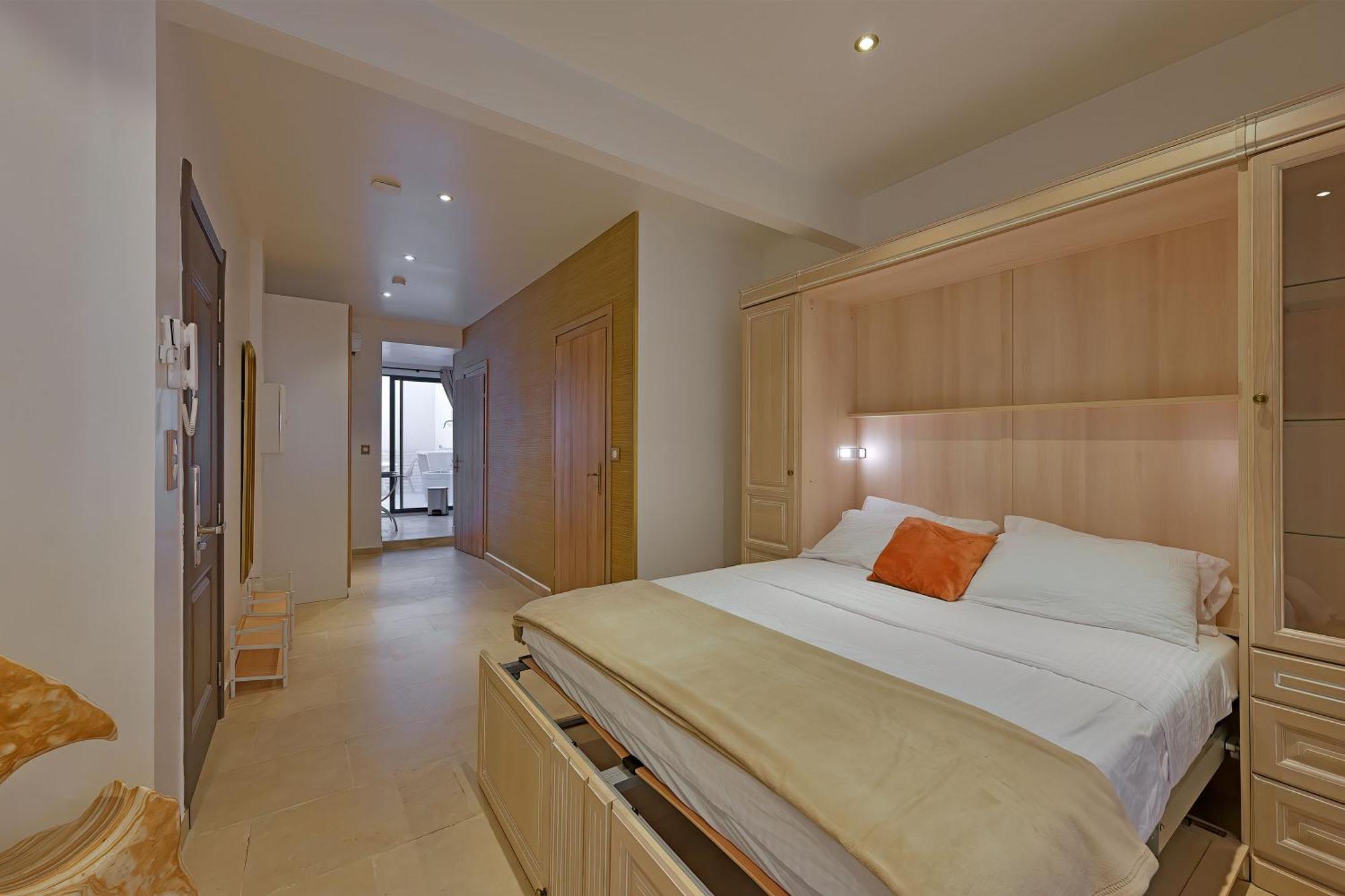 Apartment Le 185 - Charme Et Tranquillite Au Coeur D'avignon